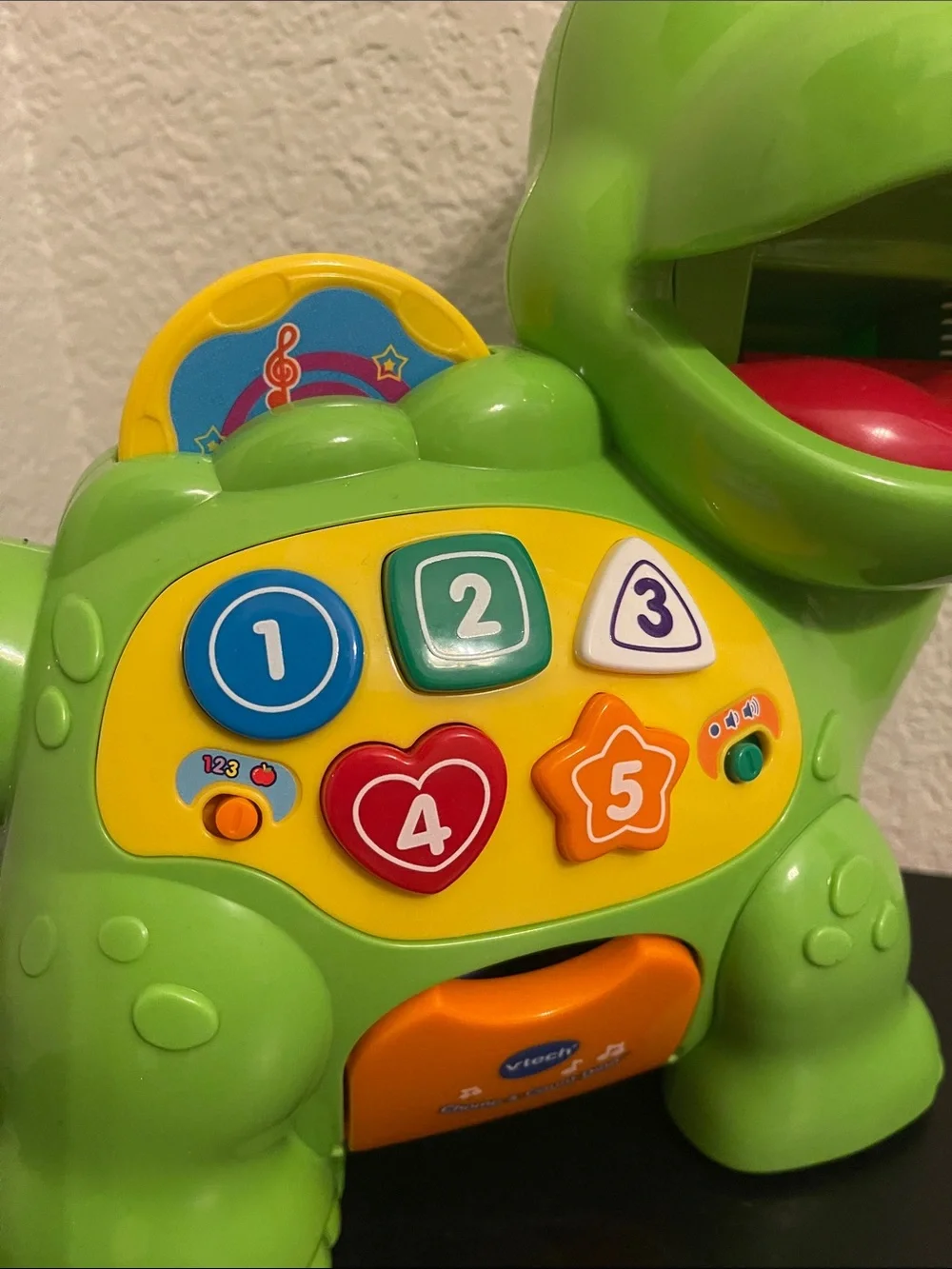 Vtech Chomp and Count Dino ages 12-36 months